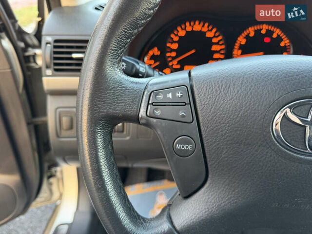 Серый Тойота Авенсис, объемом двигателя 1.79 л и пробегом 224 тыс. км за 8199 $, фото 56 на Automoto.ua