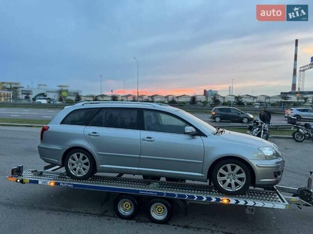 Серый Тойота Авенсис, объемом двигателя 2 л и пробегом 313 тыс. км за 6700 $, фото 4 на Automoto.ua