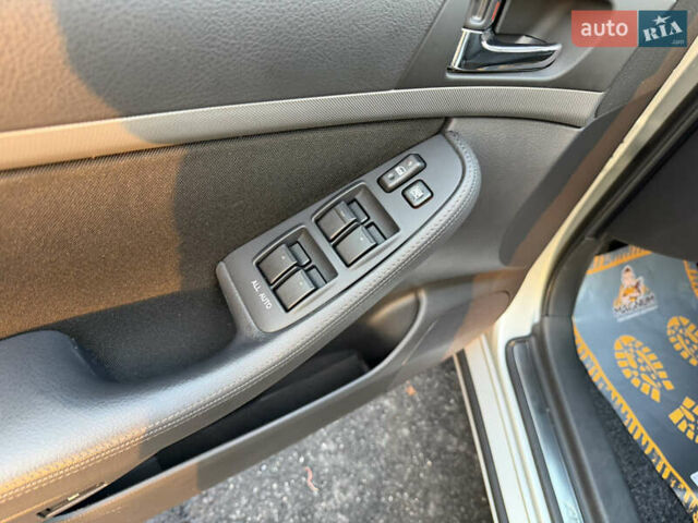 Серый Тойота Авенсис, объемом двигателя 1.79 л и пробегом 224 тыс. км за 8199 $, фото 42 на Automoto.ua