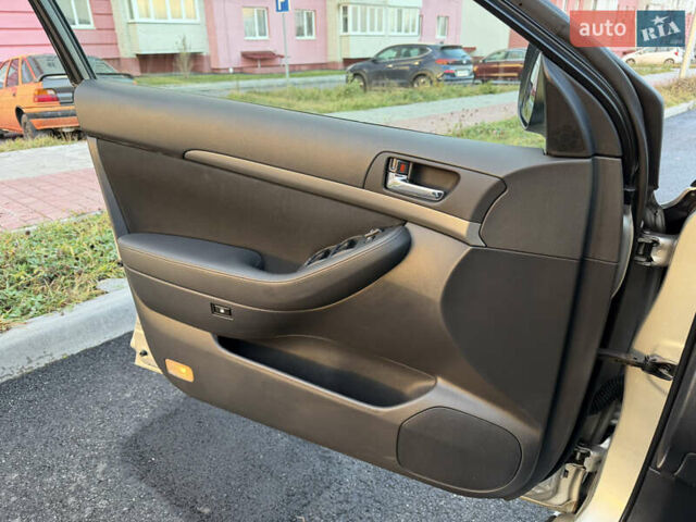 Серый Тойота Авенсис, объемом двигателя 1.79 л и пробегом 224 тыс. км за 8199 $, фото 53 на Automoto.ua