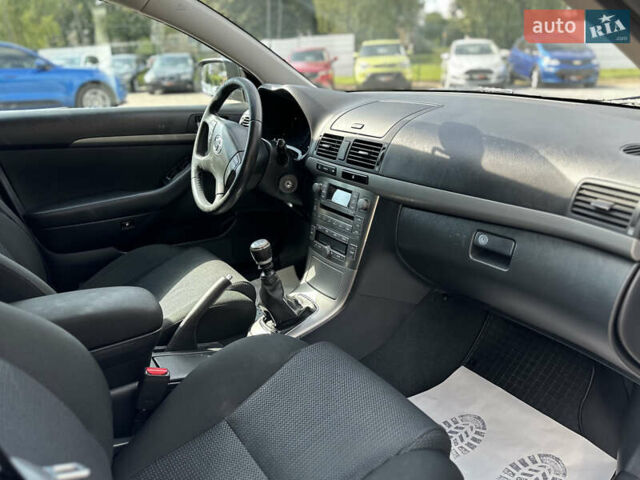 Сірий Тойота Авенсіс, об'ємом двигуна 2.23 л та пробігом 195 тис. км за 7999 $, фото 35 на Automoto.ua