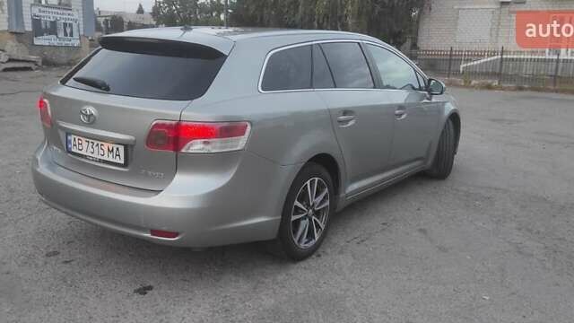 Сірий Тойота Авенсіс, об'ємом двигуна 1.8 л та пробігом 200 тис. км за 9200 $, фото 8 на Automoto.ua