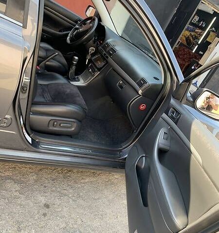 Серый Тойота Авенсис, объемом двигателя 2.2 л и пробегом 275 тыс. км за 4800 $, фото 1 на Automoto.ua