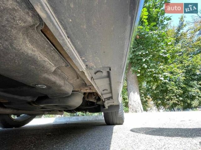 Серый Тойота Авенсис, объемом двигателя 2.23 л и пробегом 295 тыс. км за 8195 $, фото 45 на Automoto.ua