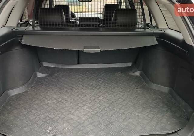 Серый Тойота Авенсис, объемом двигателя 2.2 л и пробегом 285 тыс. км за 5350 $, фото 19 на Automoto.ua