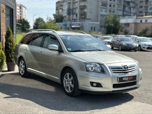 Сірий Тойота Авенсіс, об'ємом двигуна 2.2 л та пробігом 195 тис. км за 7700 $, фото 3 на Automoto.ua