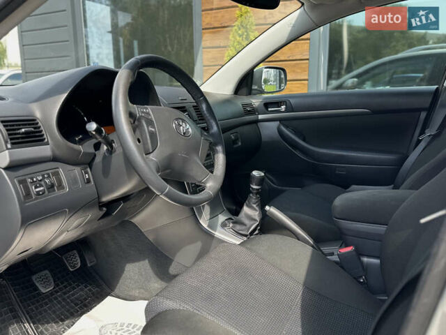 Сірий Тойота Авенсіс, об'ємом двигуна 2.23 л та пробігом 195 тис. км за 7999 $, фото 33 на Automoto.ua