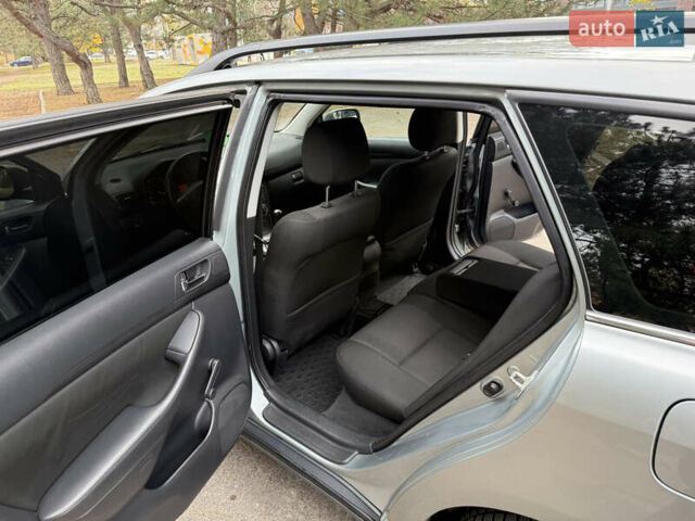 Серый Тойота Авенсис, объемом двигателя 1.8 л и пробегом 232 тыс. км за 6200 $, фото 11 на Automoto.ua