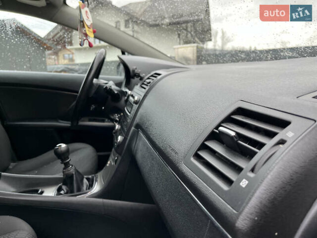 Серый Тойота Авенсис, объемом двигателя 2 л и пробегом 281 тыс. км за 8300 $, фото 23 на Automoto.ua