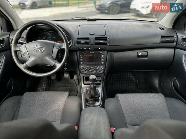 Сірий Тойота Авенсіс, об'ємом двигуна 2 л та пробігом 290 тис. км за 6500 $, фото 29 на Automoto.ua