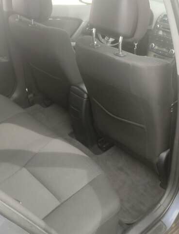 Серый Тойота Авенсис, объемом двигателя 2 л и пробегом 247 тыс. км за 7300 $, фото 14 на Automoto.ua