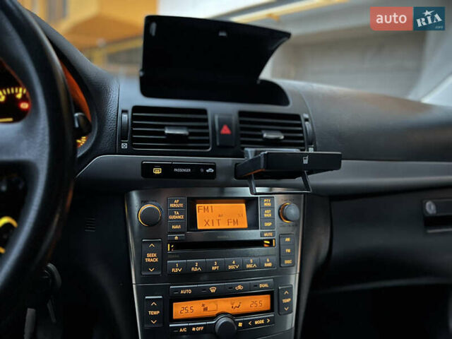 Серый Тойота Авенсис, объемом двигателя 1.8 л и пробегом 203 тыс. км за 7300 $, фото 32 на Automoto.ua