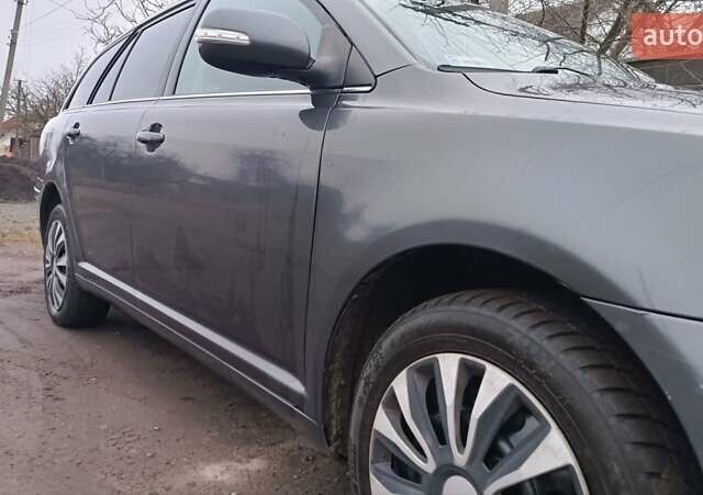 Серый Тойота Авенсис, объемом двигателя 2.2 л и пробегом 285 тыс. км за 5350 $, фото 16 на Automoto.ua