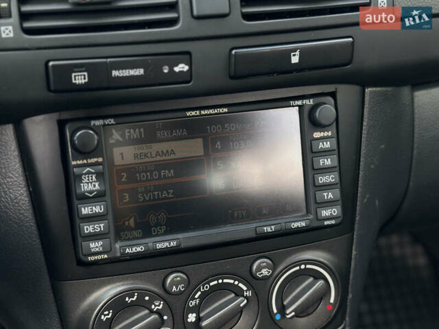 Сірий Тойота Авенсіс, об'ємом двигуна 2 л та пробігом 290 тис. км за 6500 $, фото 39 на Automoto.ua