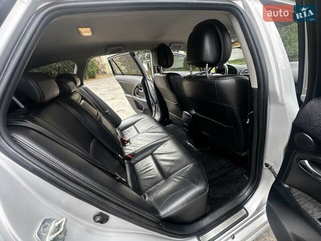 Серый Тойота Авенсис, объемом двигателя 2 л и пробегом 243 тыс. км за 7999 $, фото 32 на Automoto.ua