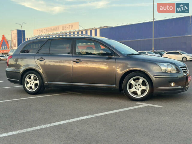 Сірий Тойота Авенсіс, об'ємом двигуна 1.8 л та пробігом 223 тис. км за 7350 $, фото 10 на Automoto.ua