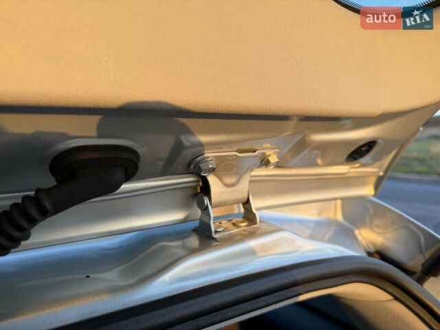 Серый Тойота Авенсис, объемом двигателя 1.79 л и пробегом 224 тыс. км за 8199 $, фото 38 на Automoto.ua