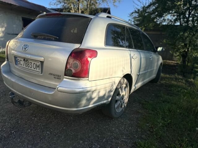 Серый Тойота Авенсис, объемом двигателя 2.2 л и пробегом 260 тыс. км за 5600 $, фото 3 на Automoto.ua