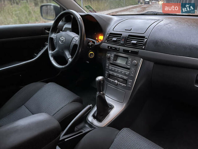 Серый Тойота Авенсис, объемом двигателя 1.8 л и пробегом 203 тыс. км за 7300 $, фото 25 на Automoto.ua