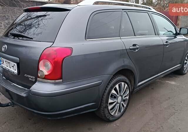 Серый Тойота Авенсис, объемом двигателя 2.2 л и пробегом 285 тыс. км за 5350 $, фото 18 на Automoto.ua