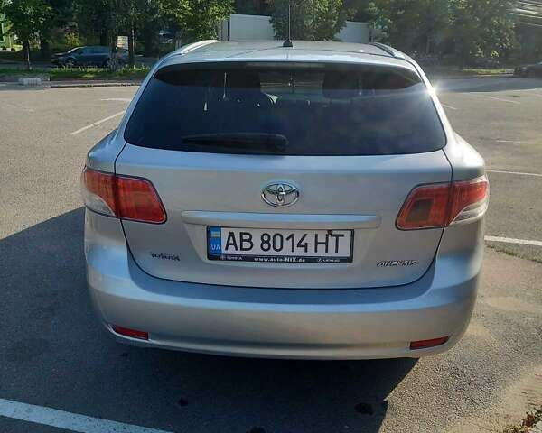 Серый Тойота Авенсис, объемом двигателя 2.23 л и пробегом 208 тыс. км за 9500 $, фото 5 на Automoto.ua