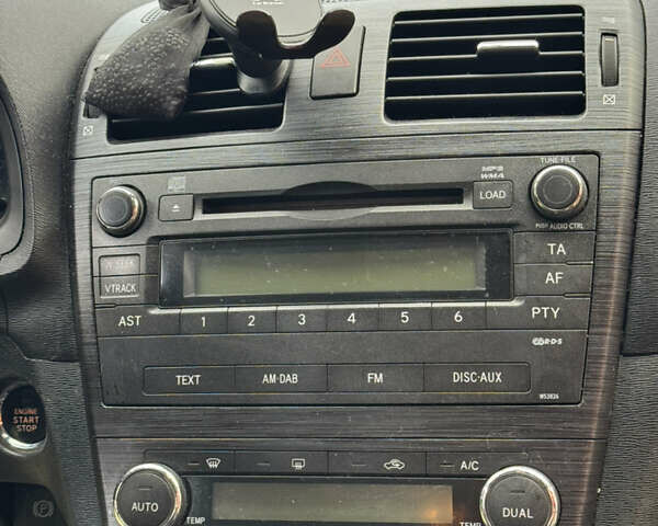 Серый Тойота Авенсис, объемом двигателя 2.23 л и пробегом 245 тыс. км за 8800 $, фото 8 на Automoto.ua