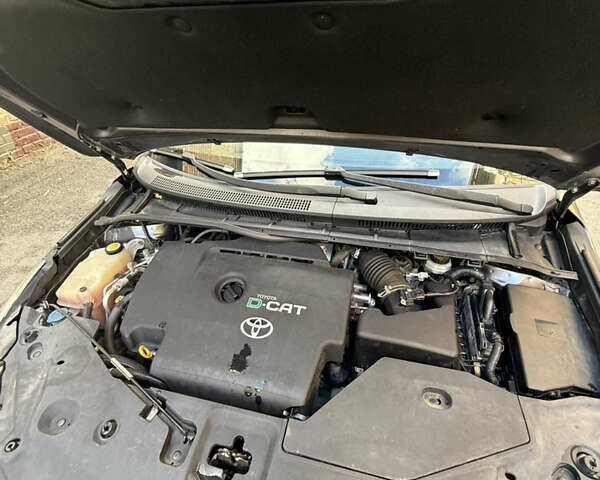 Сірий Тойота Авенсіс, об'ємом двигуна 2.23 л та пробігом 215 тис. км за 8500 $, фото 4 на Automoto.ua