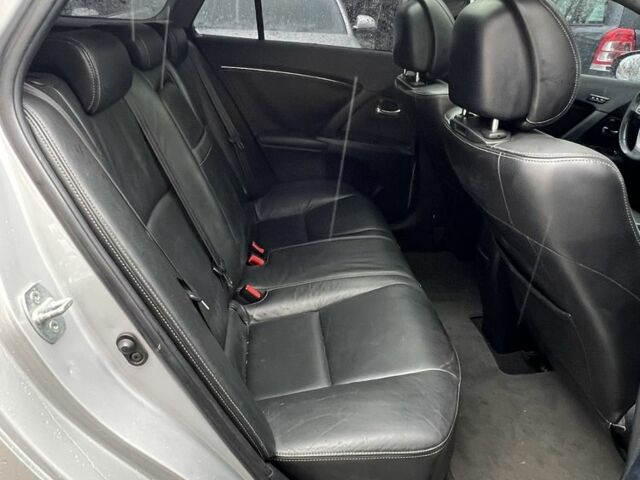 Серый Тойота Авенсис, объемом двигателя 2.2 л и пробегом 210 тыс. км за 9400 $, фото 12 на Automoto.ua