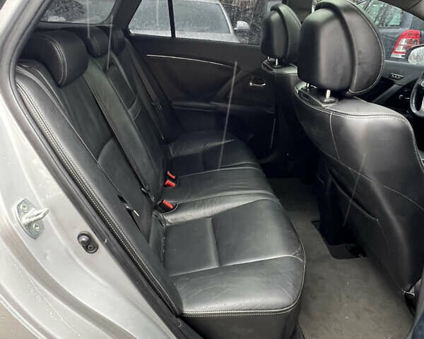 Серый Тойота Авенсис, объемом двигателя 2.23 л и пробегом 210 тыс. км за 9400 $, фото 37 на Automoto.ua