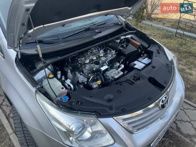 Серый Тойота Авенсис, объемом двигателя 2.23 л и пробегом 288 тыс. км за 6950 $, фото 74 на Automoto.ua