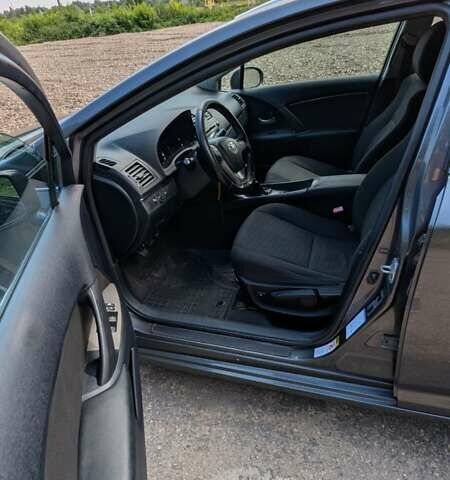 Сірий Тойота Авенсіс, об'ємом двигуна 2 л та пробігом 240 тис. км за 6800 $, фото 14 на Automoto.ua