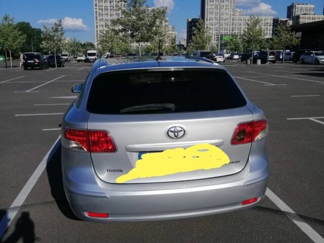 Серый Тойота Авенсис, объемом двигателя 2.2 л и пробегом 249 тыс. км за 8200 $, фото 6 на Automoto.ua