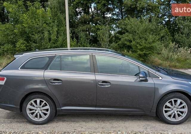 Сірий Тойота Авенсіс, об'ємом двигуна 2 л та пробігом 240 тис. км за 6800 $, фото 22 на Automoto.ua