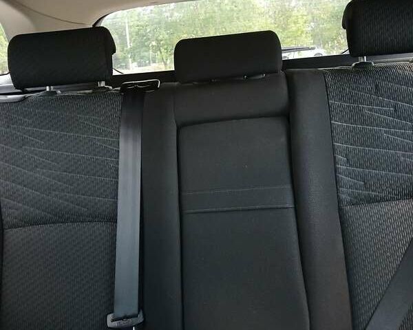 Серый Тойота Авенсис, объемом двигателя 2.23 л и пробегом 319 тыс. км за 9899 $, фото 13 на Automoto.ua