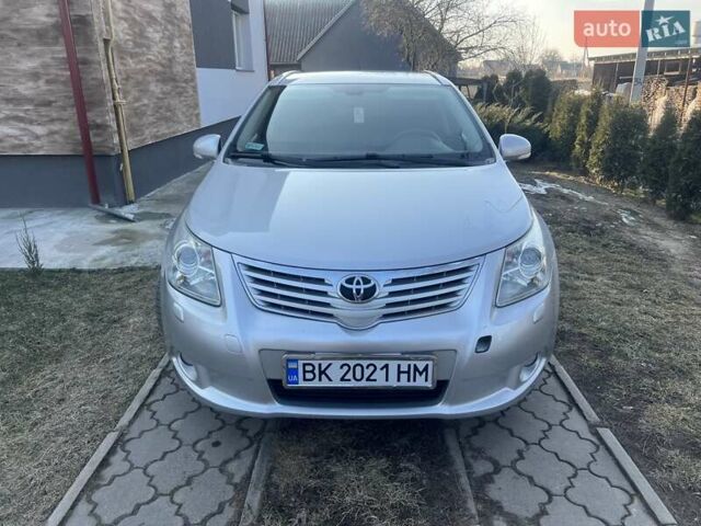 Серый Тойота Авенсис, объемом двигателя 2.23 л и пробегом 288 тыс. км за 6950 $, фото 63 на Automoto.ua