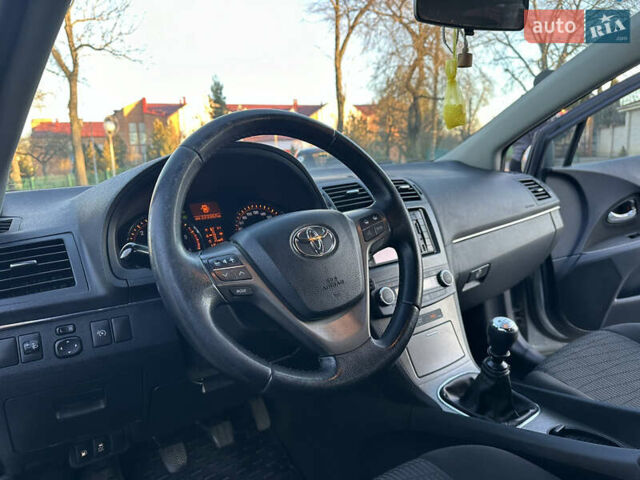 Сірий Тойота Авенсіс, об'ємом двигуна 2.2 л та пробігом 232 тис. км за 7999 $, фото 33 на Automoto.ua