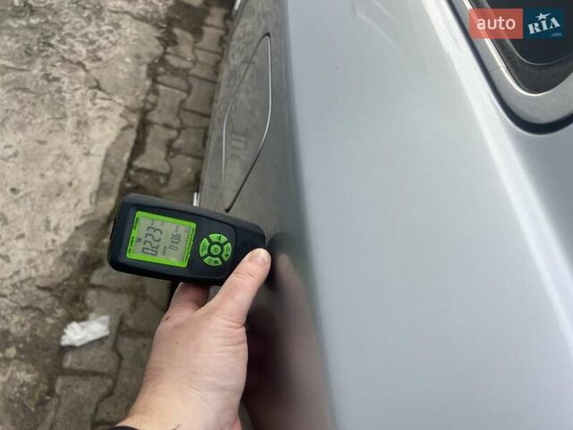 Серый Тойота Авенсис, объемом двигателя 2.23 л и пробегом 288 тыс. км за 6950 $, фото 4 на Automoto.ua