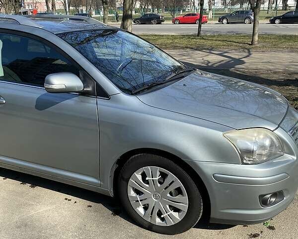 Сірий Тойота Авенсіс, об'ємом двигуна 2 л та пробігом 241 тис. км за 8000 $, фото 5 на Automoto.ua