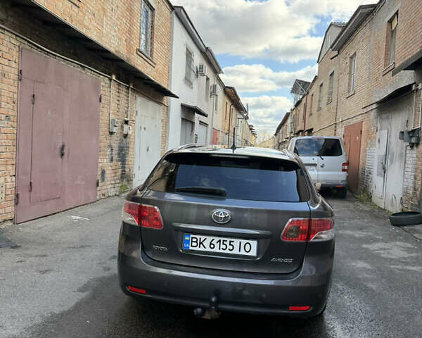 Сірий Тойота Авенсіс, об'ємом двигуна 2.23 л та пробігом 215 тис. км за 8500 $, фото 5 на Automoto.ua