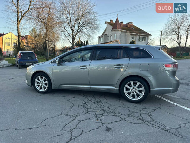 Сірий Тойота Авенсіс, об'ємом двигуна 2.2 л та пробігом 232 тис. км за 7999 $, фото 27 на Automoto.ua