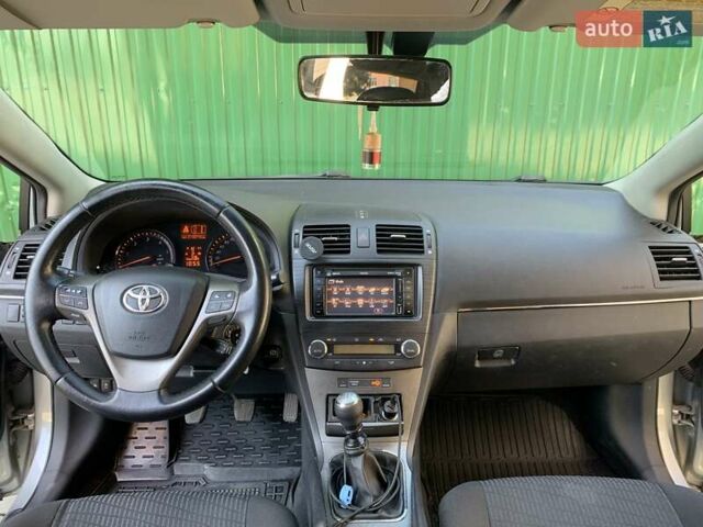 Серый Тойота Авенсис, объемом двигателя 2.23 л и пробегом 218 тыс. км за 7800 $, фото 9 на Automoto.ua