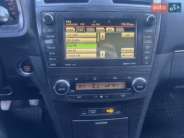 Серый Тойота Авенсис, объемом двигателя 2.23 л и пробегом 288 тыс. км за 6950 $, фото 31 на Automoto.ua