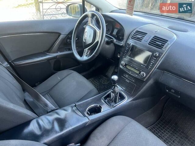 Серый Тойота Авенсис, объемом двигателя 2.23 л и пробегом 288 тыс. км за 6950 $, фото 49 на Automoto.ua