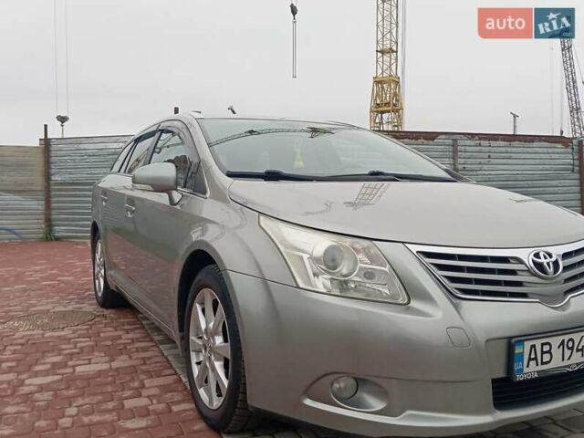 Серый Тойота Авенсис, объемом двигателя 2.2 л и пробегом 230 тыс. км за 7700 $, фото 17 на Automoto.ua