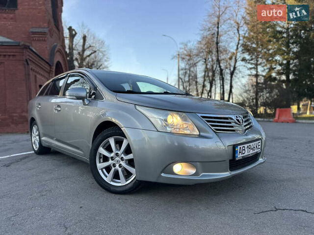 Сірий Тойота Авенсіс, об'ємом двигуна 2.2 л та пробігом 232 тис. км за 7999 $, фото 2 на Automoto.ua