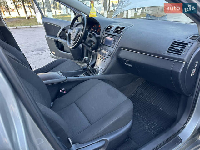 Сірий Тойота Авенсіс, об'ємом двигуна 2.2 л та пробігом 232 тис. км за 7999 $, фото 43 на Automoto.ua