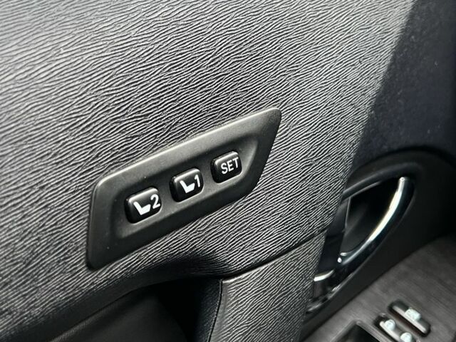 Серый Тойота Авенсис, объемом двигателя 2.2 л и пробегом 210 тыс. км за 9400 $, фото 20 на Automoto.ua