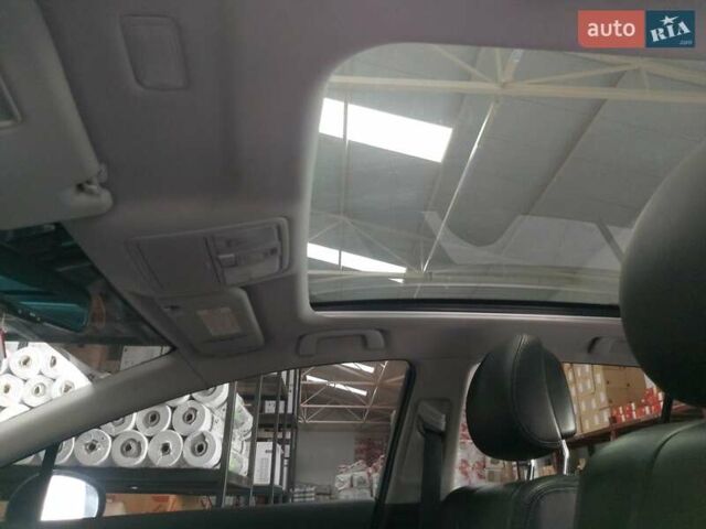 Серый Тойота Авенсис, объемом двигателя 2.2 л и пробегом 300 тыс. км за 8800 $, фото 11 на Automoto.ua