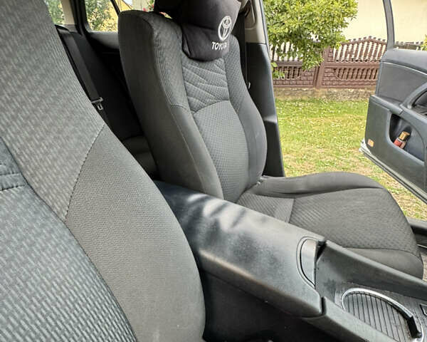 Серый Тойота Авенсис, объемом двигателя 2.23 л и пробегом 245 тыс. км за 8800 $, фото 11 на Automoto.ua