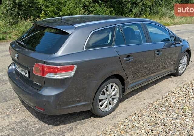 Сірий Тойота Авенсіс, об'ємом двигуна 2 л та пробігом 240 тис. км за 6800 $, фото 7 на Automoto.ua